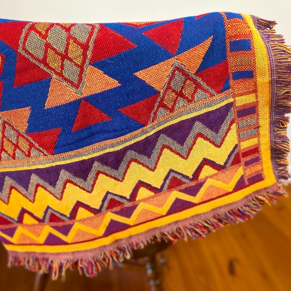 Colorful Geometric Patterned Blanket - Picture 3 of 4